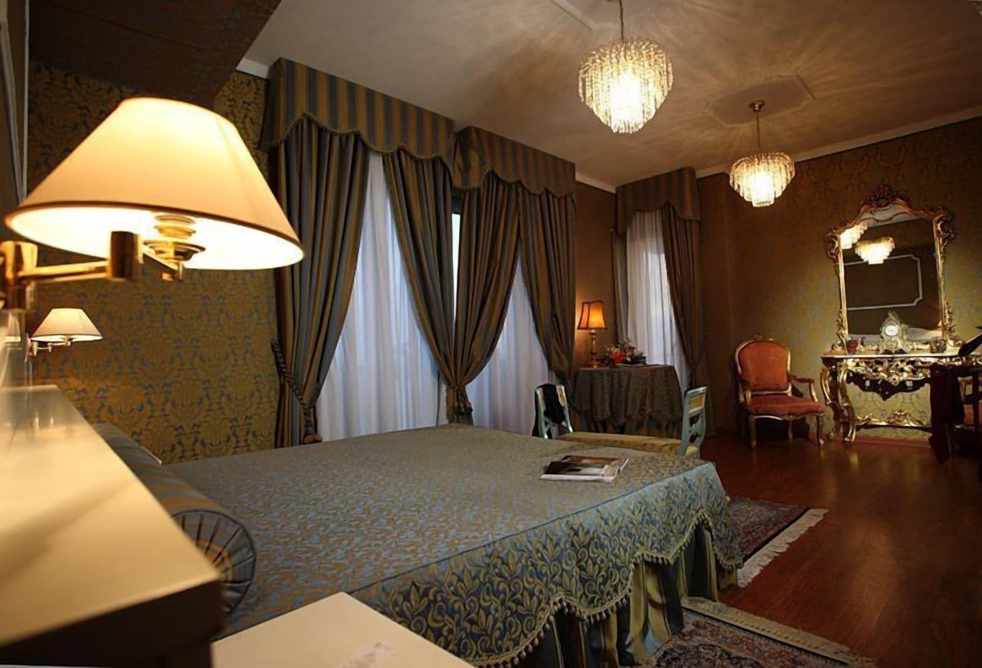 Hotel Palace Catanzaro Exterior foto